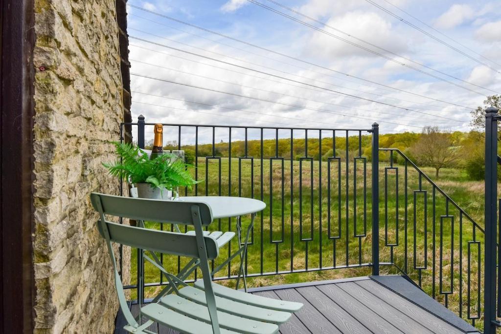 דירות Hankerton The Lookout At Cloatley Meadow מראה חיצוני תמונה